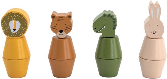 Vier Trixie houten schroefdieren naast elkaar op een witte achtergrond
